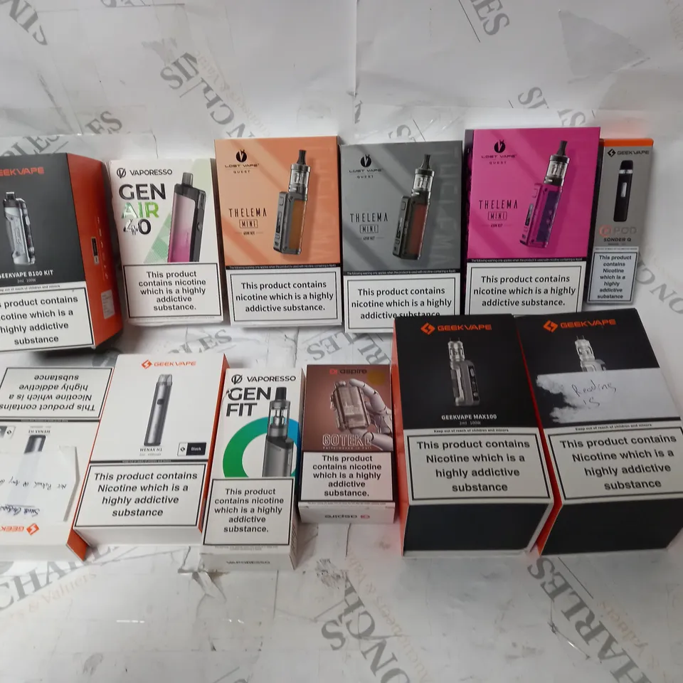 APPROXIMATELY 12 ASSORTED VAPES INCLUDING GEEKVAPE, VAPORESSO, LOST VAPE