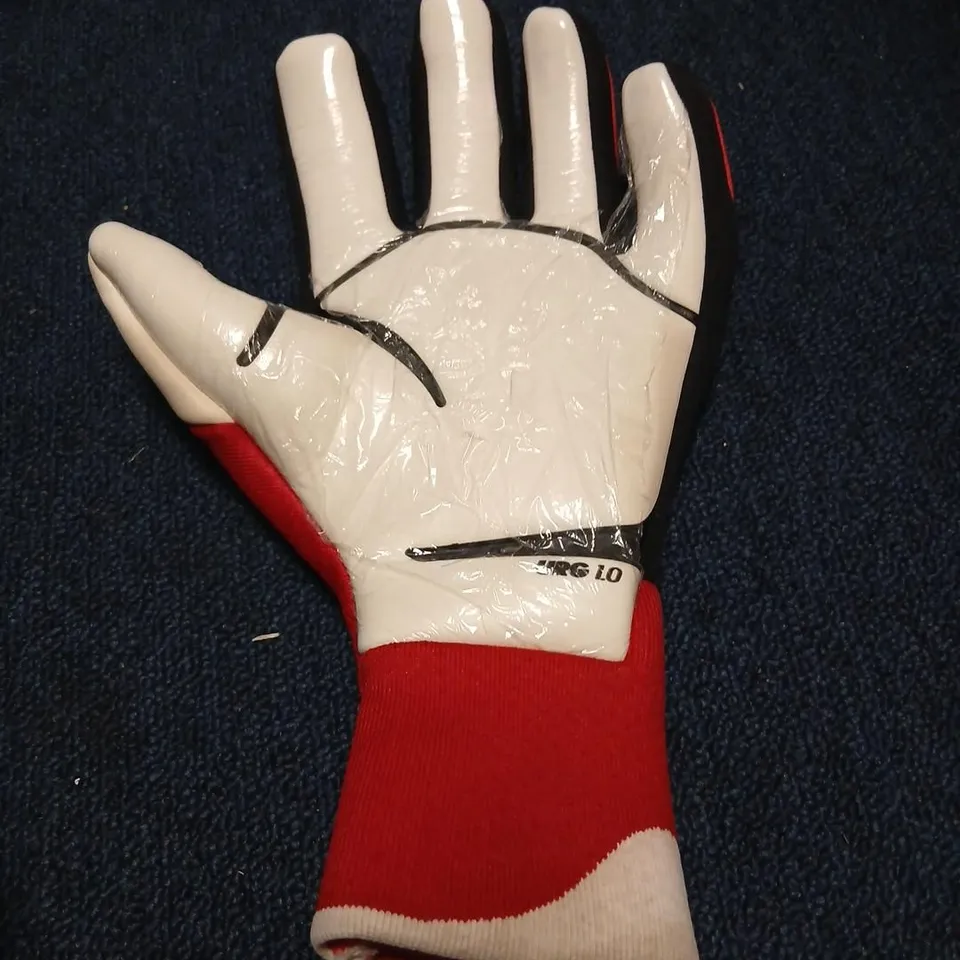 ADIDAS PREDATOR GEL PRO FP GOALKEEPER GLOVES – RED, SIZE 9