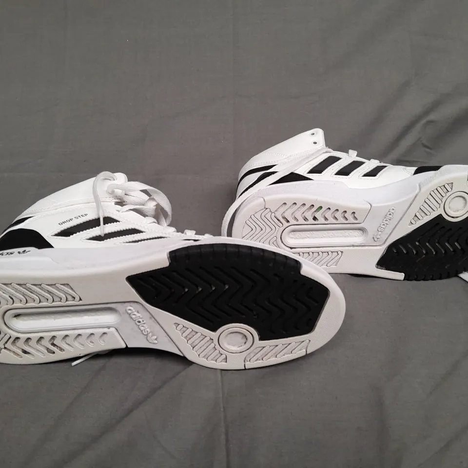 UNBOXED PAIR OF ADIDAS DROP STEP SIZE UK 5 1/2