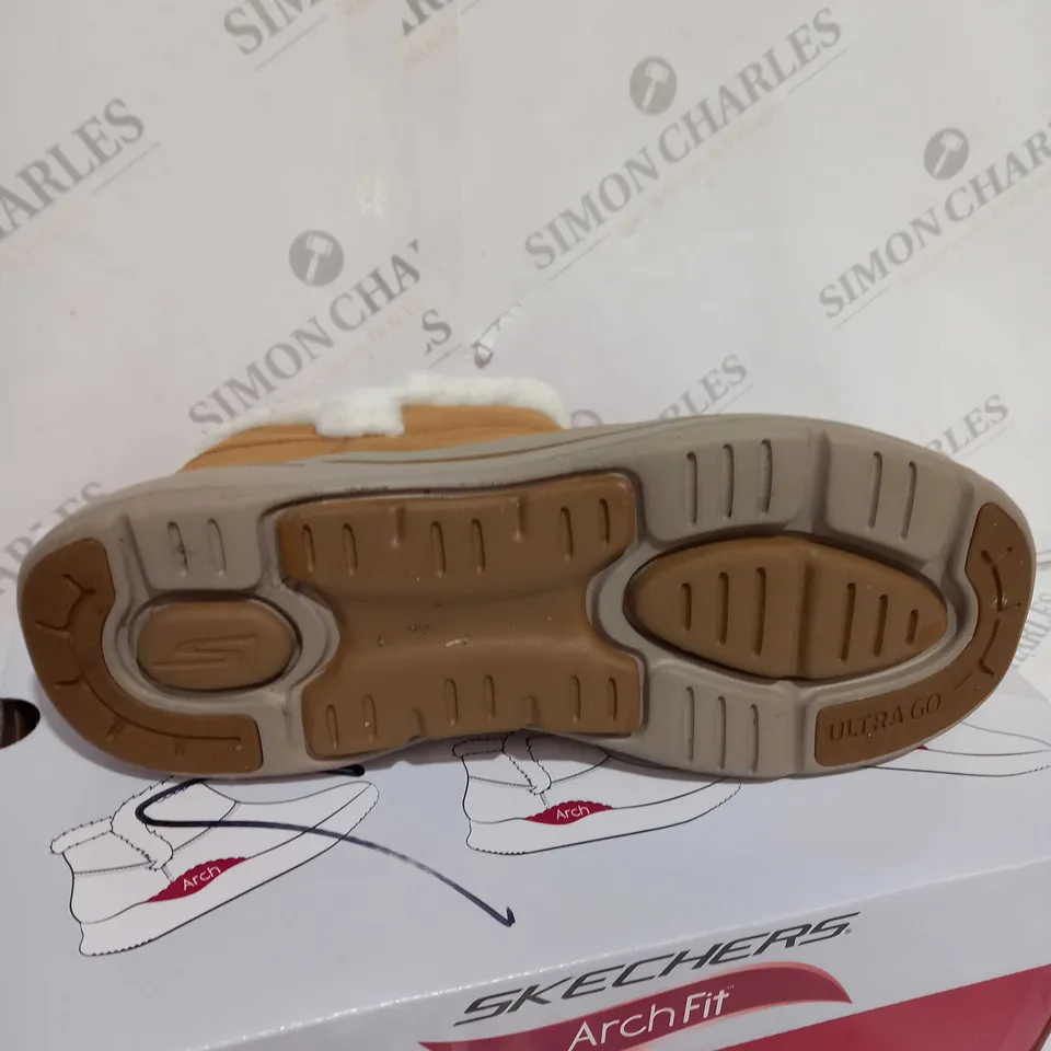 SKECHERS ARCHFIT JOY CHUGGA BOOTS CHESTNUT SIZE 7
