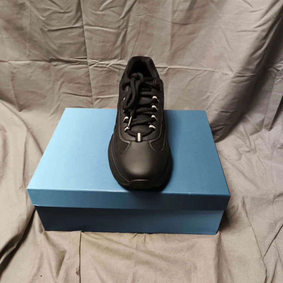 BOXED PAIR OF MENS BLACK CLEEN'S - SIZE 12.5
