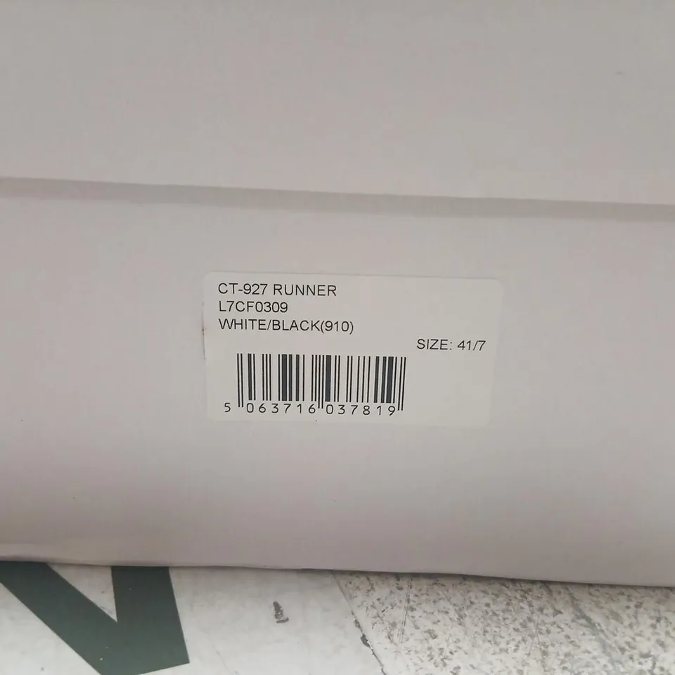 CERTIFIED CT-927 RUNNER SHOES – WHITE/BLACK, UK 7