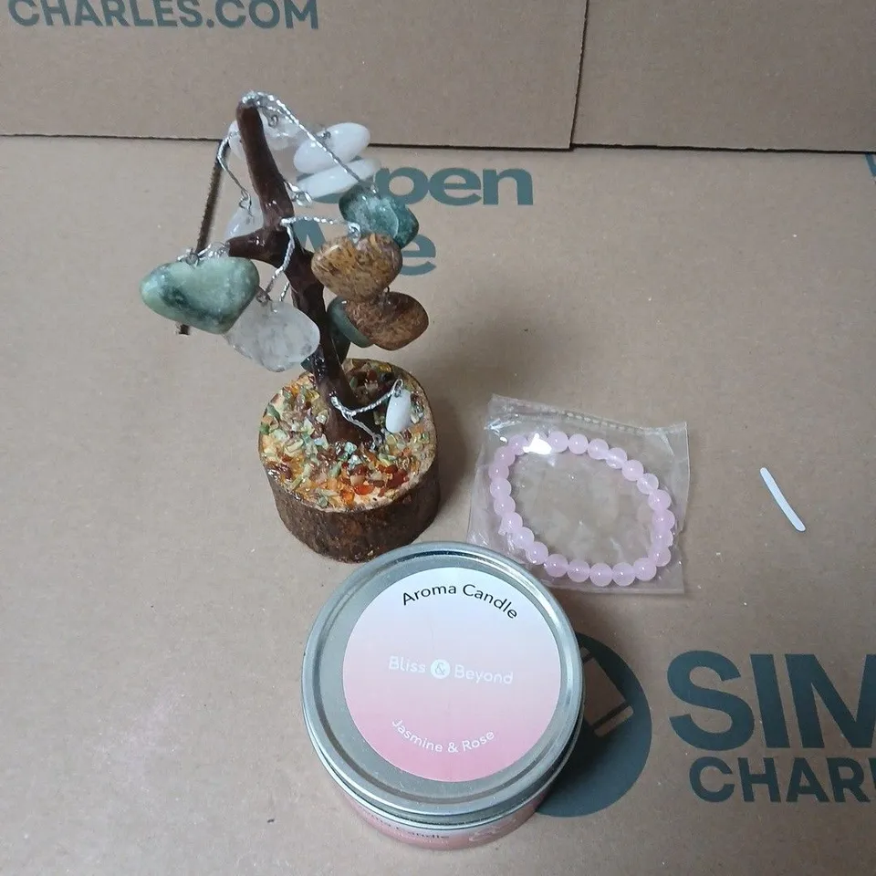 BLISS & BEYOND GEMSTONE HEART TREE WITH SOYA WAX CANDLE – JASMINE & ROSE; PINK BEAD BRACELET