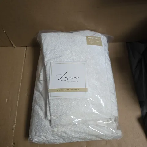 Luxe by Paoletti Eyelet Lined Curtains