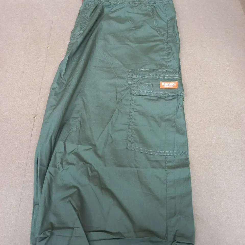 BENCH CARGO PANTS – GREEN, MEN'S CASUAL TROUSERS SIZE 38