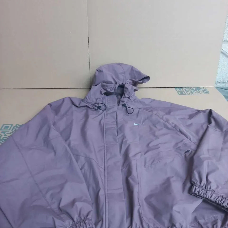 NIKE BURGUNDY WINDBREAKER SIZE L