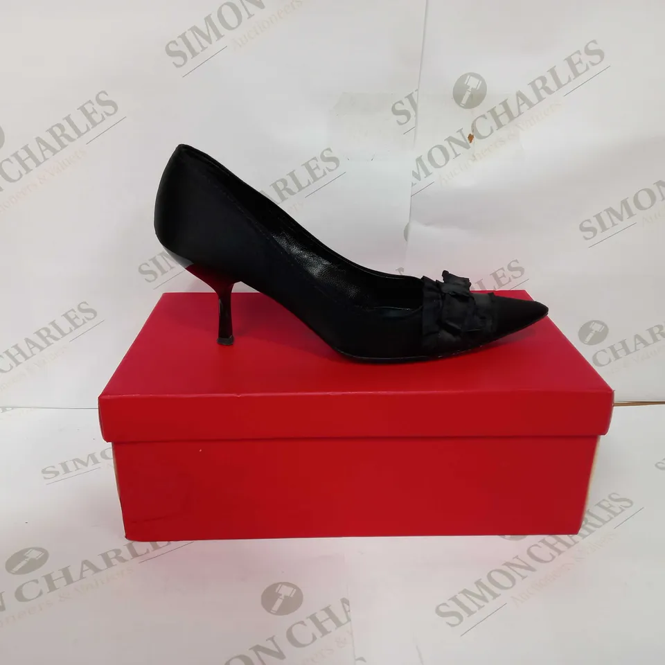 MIU MIU VERO CUOID IN BLACK - EUN 38