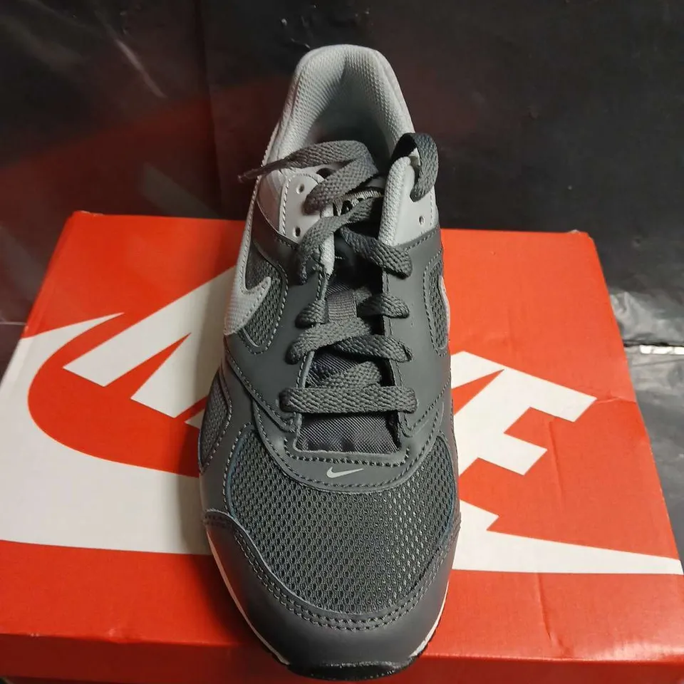 BOXED PAIR OF NIKE AIR MAX IVO (GS) KIDS' TRAINERS - UK 4Y