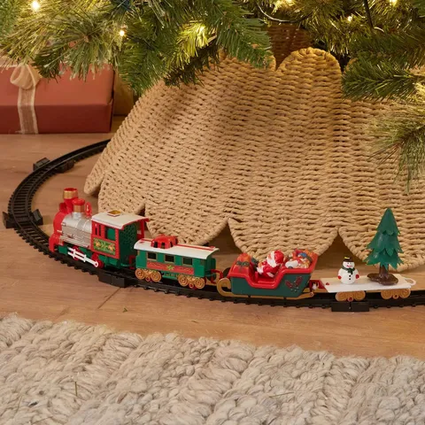 THREE KINGS CHRISTMAS TREE TRAIN SET