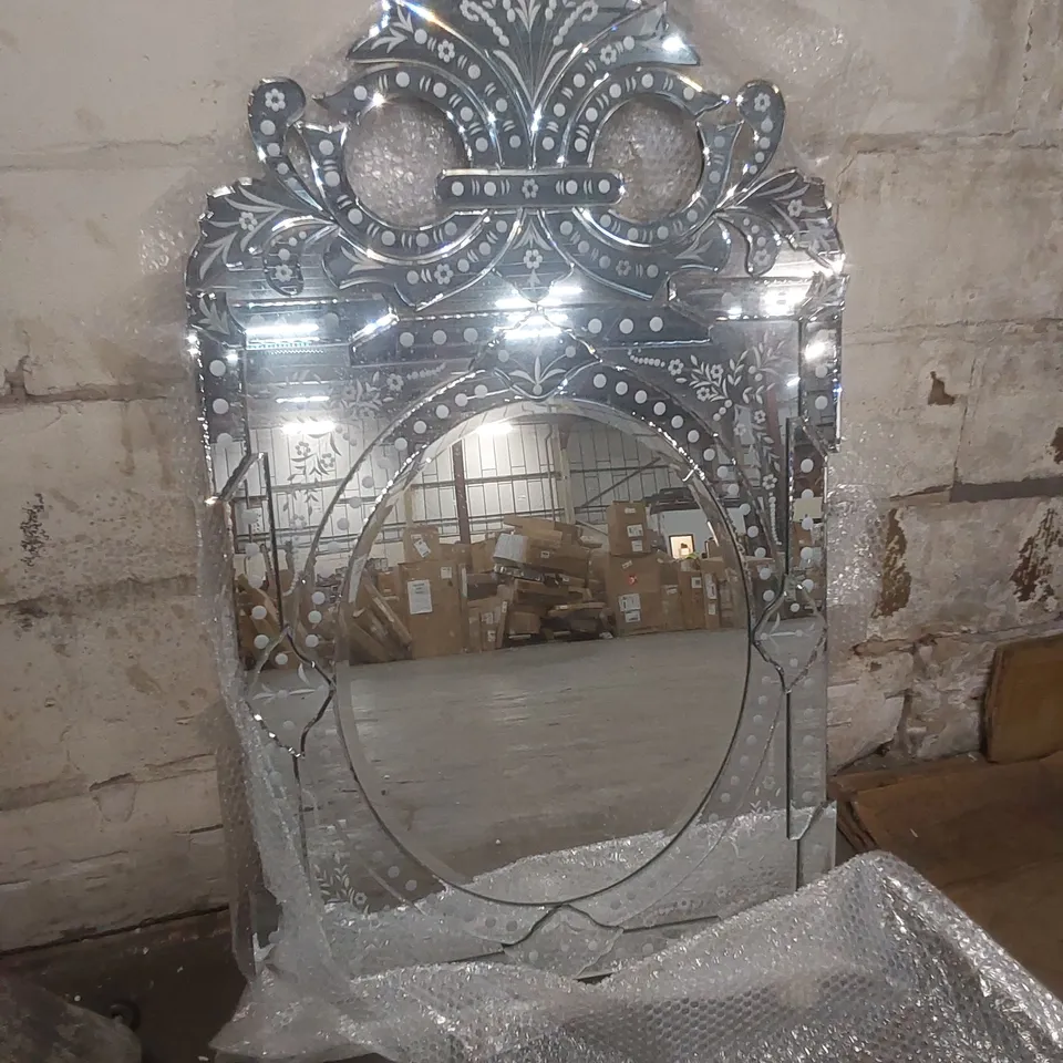 DESIGNER CROWN VENETIAN WALL MIRROR