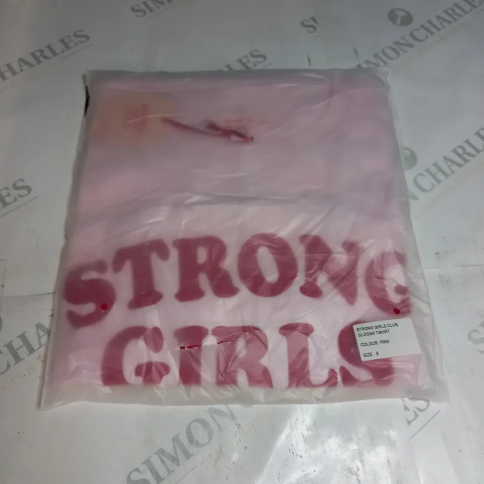 BAGGED STRONG GIRLS CLUN T-SHIRT SIZE S