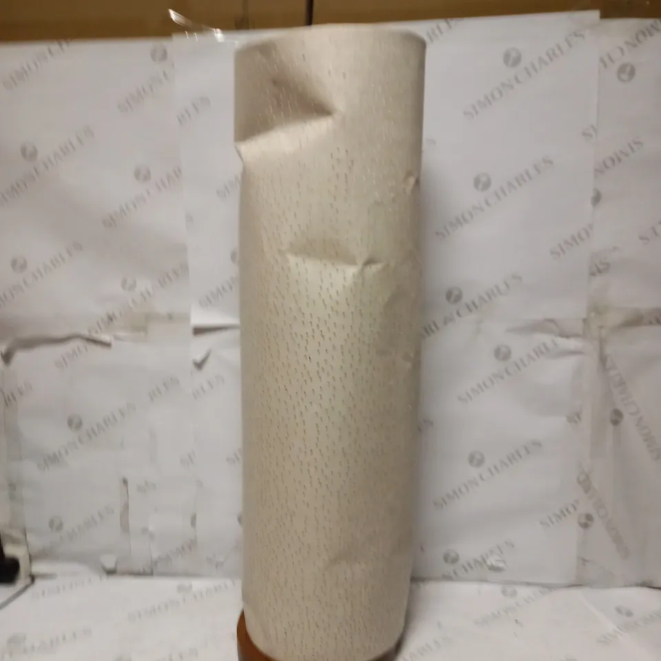 LOT OF APPROXIMATELY 10 ELECTRICALS TO INCLUDE LAMPS, LAMP SHADES, CEILING LIGHTS, ETC - COLLECTION ONLY