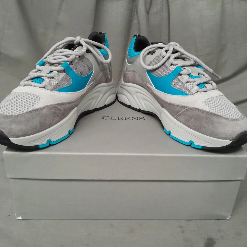 BOXED PAIR OF CLEENS AERO RUNNER SHOES IN GREY/TURQUOISE UK SIZE 10