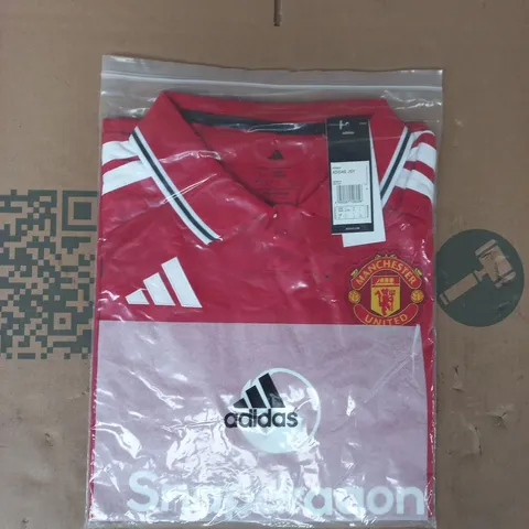 BAGGED ADIDAS MANCHESTER UNITED FOOTBALL JERSEY IN RED SIZE LARGE