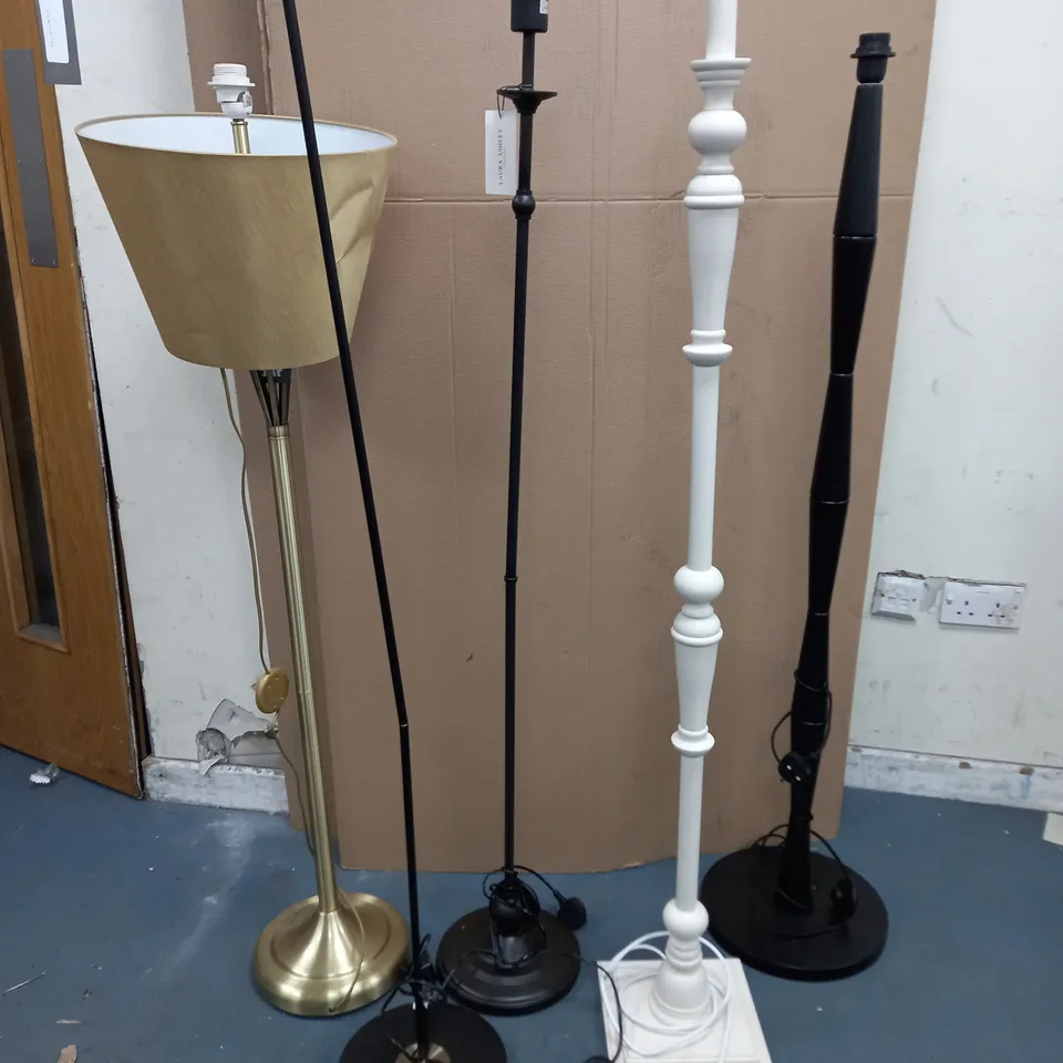 LOT OF 5 ASSORTED FLOOR LAMPS TO INCLUDE LAURA ASHLEY