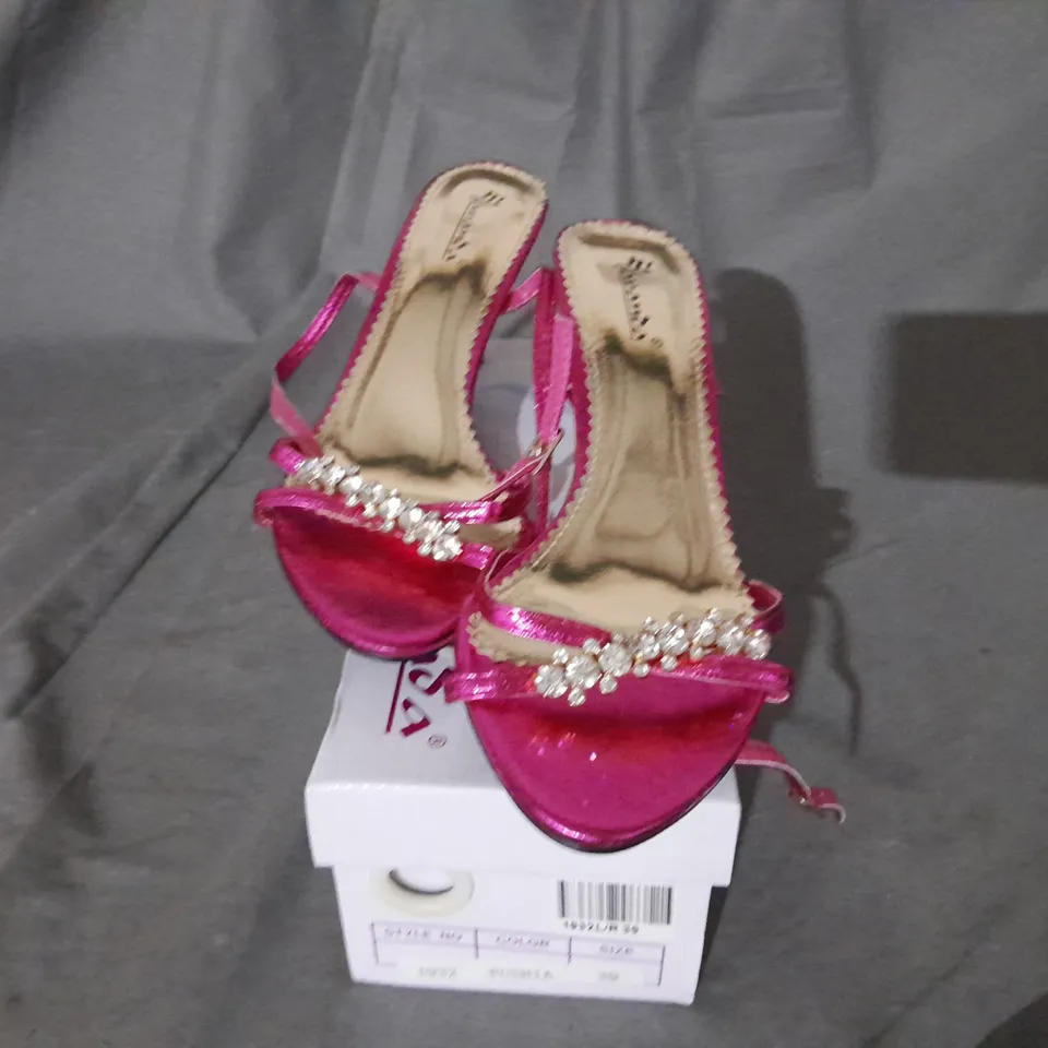 APPROXIMATELY 10 BOXED PAIRS OF PINK LOW PROFILE HIGH HEELS