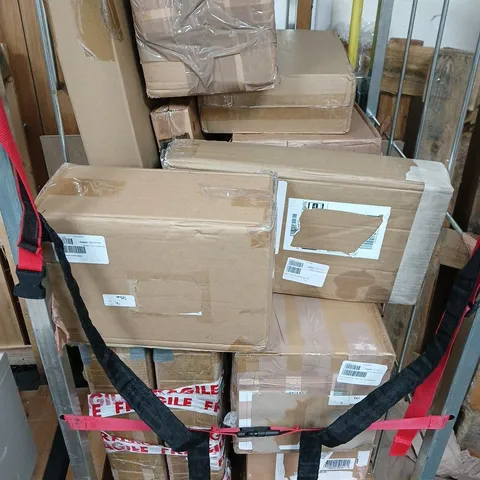 CAGE OF APPROXIMATELY 10 ASSORTED ITEMS TO INCLUDE - OUTDOOR LIGHTS - COOKS ESSENTIALS CHOPPER SET - ETC. - COLLECTION ONLY
