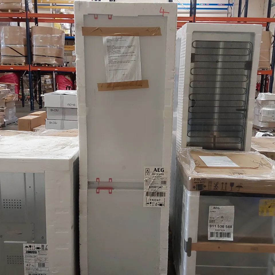 AEG 7000 GREENZONE INTEGRATED FRIDGE FREEZER 177.2 CM MODEL: NSC7G181DS