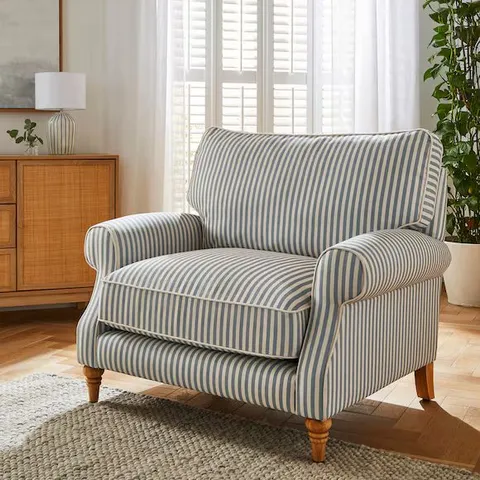 NAOMI STRIPE ARMCHAIR BLUE