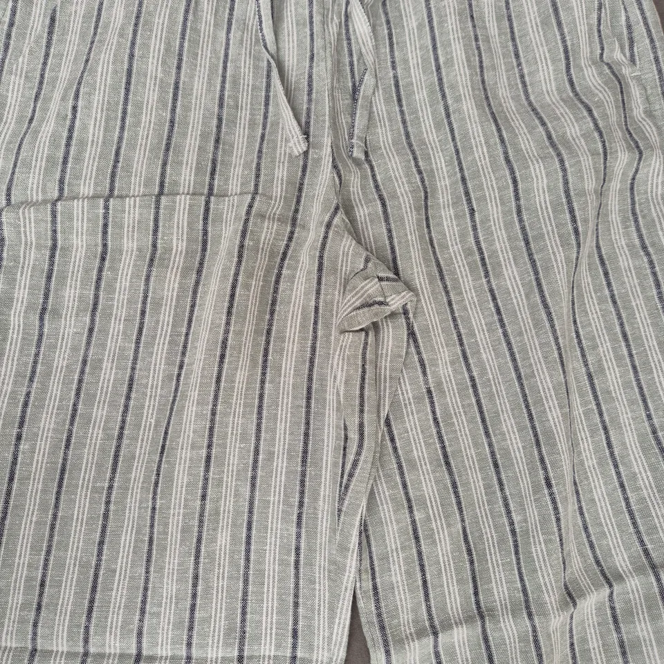 HOLLISTER STRIPED PANTS IN PASTEL GREEN/BLUE/WHITE SIZE SMALL