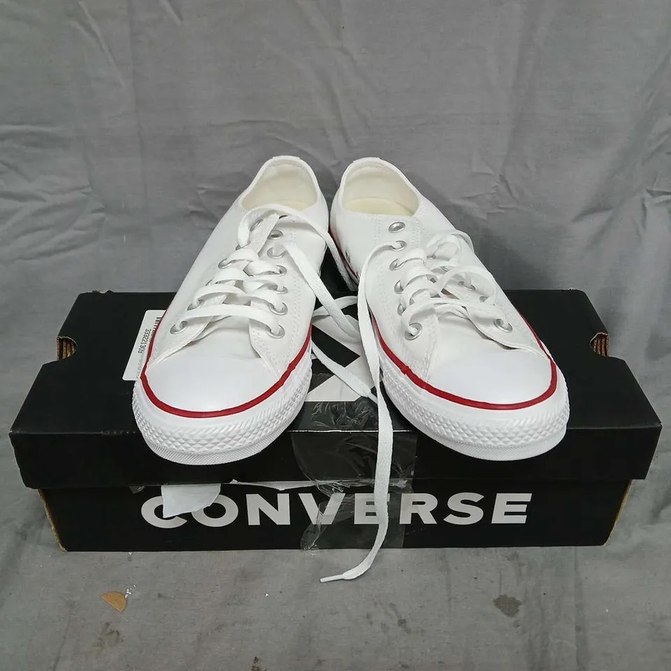 BOXED CONVERSE WIDE OX TRAINERS - WHITE (UK 7)