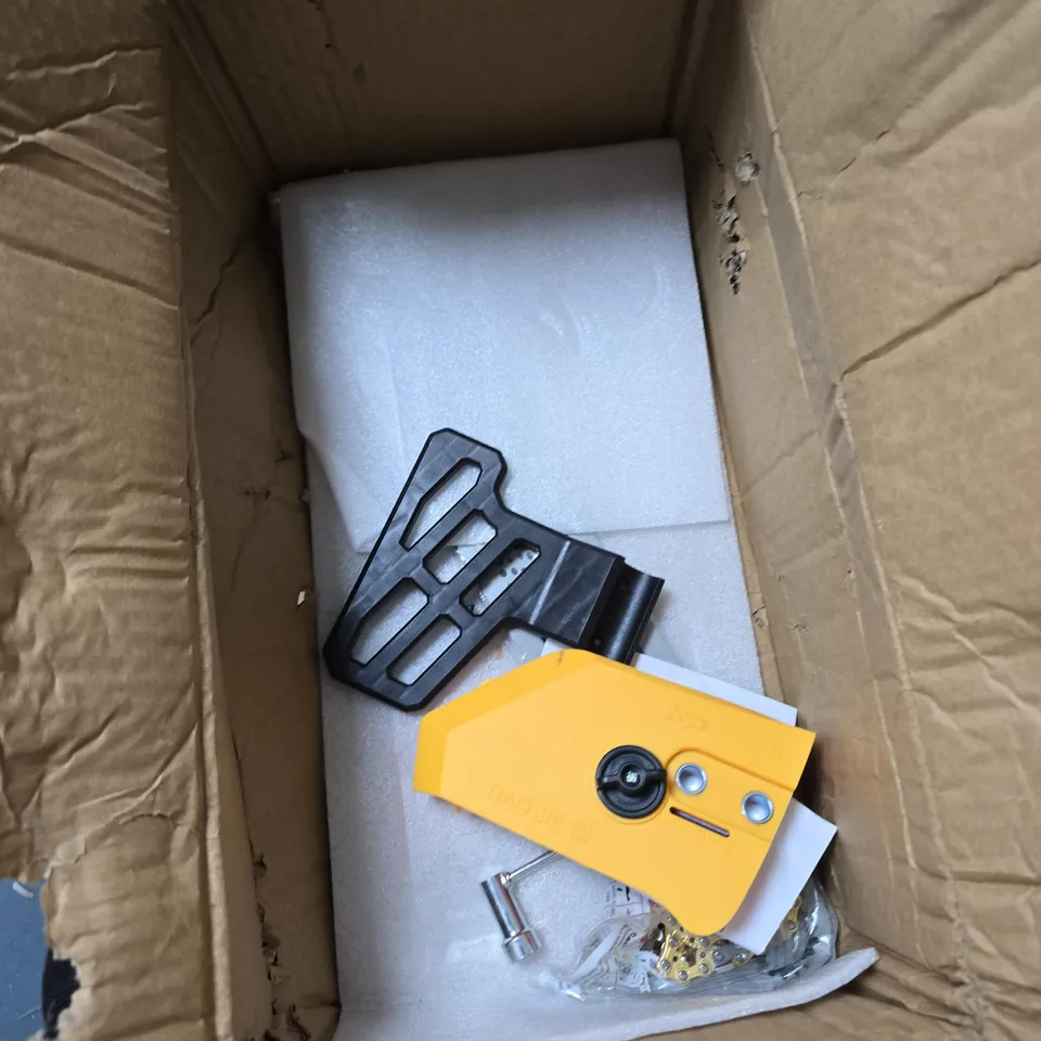 ELECTRIC CHAIN SAW – 220-240V, CORDED 