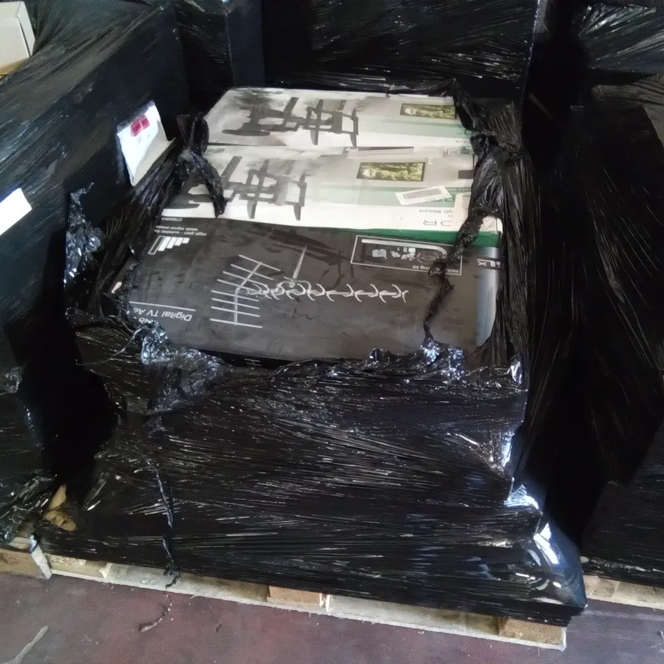 PALLET OF ASSORTED ELECTRONICS INCLUDING SLX 48 ELEMENT DIGITAL TV AERIAL KIT, THOR FULL MOTION FLAT TV WALL MOUNTS 
