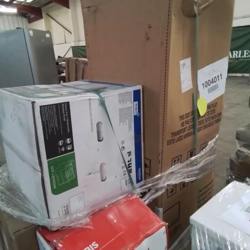 PALLET CONTAINING APPROXIMATELY  4 RAW ELECTRICAL ITEMS TO INCLUDE: