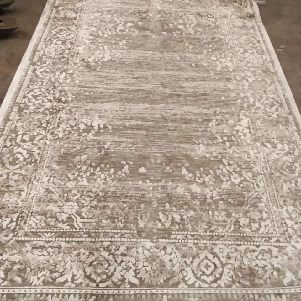 STILLAGE OF QUALITY DESIGNER AREA RUGS APPROXIMATELY 23