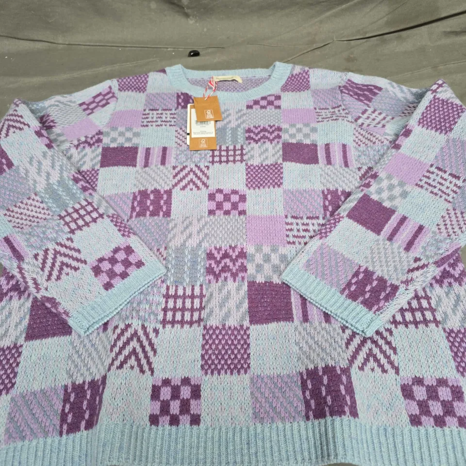 WOOLOVERS CHECKERBOARD JUMPER - SIZE LARGE