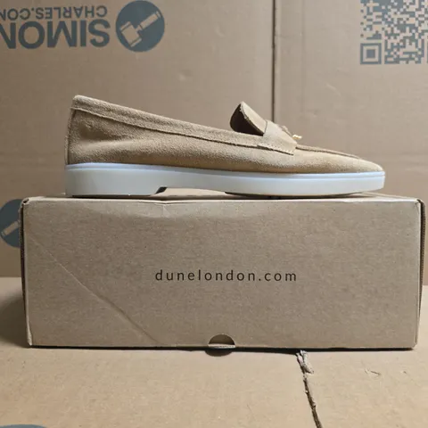 BOXED PAIR OF DUNE LONDON 130 GRINNIN UNLINED SUEDE LOAFERS IN SAND SIZE UK 6
