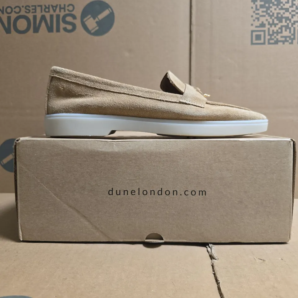 BOXED PAIR OF DUNE LONDON 130 GRINNIN UNLINED SUEDE LOAFERS IN SAND SIZE UK 6