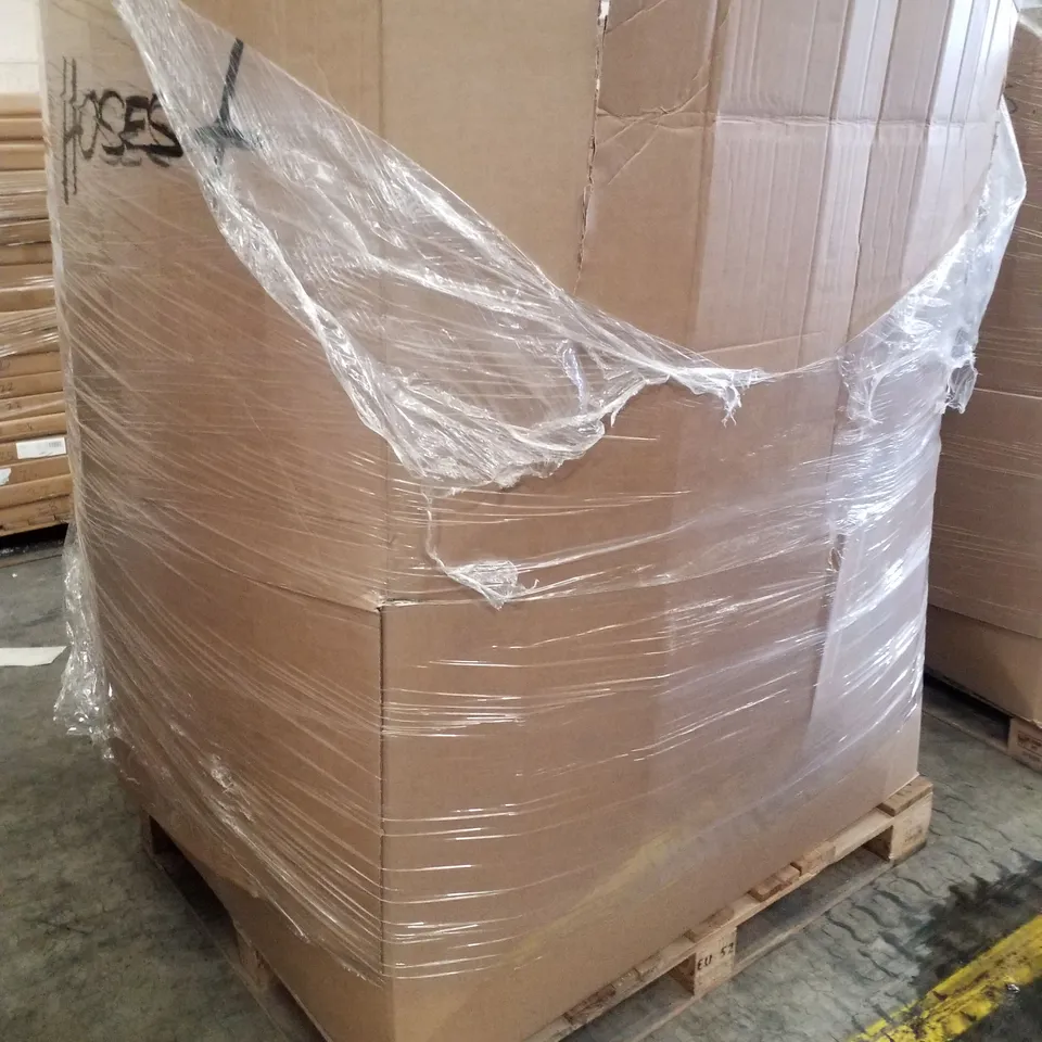 PALLET CONTAINING ASSORTED GARDEN HOSES & INFLATABLES 