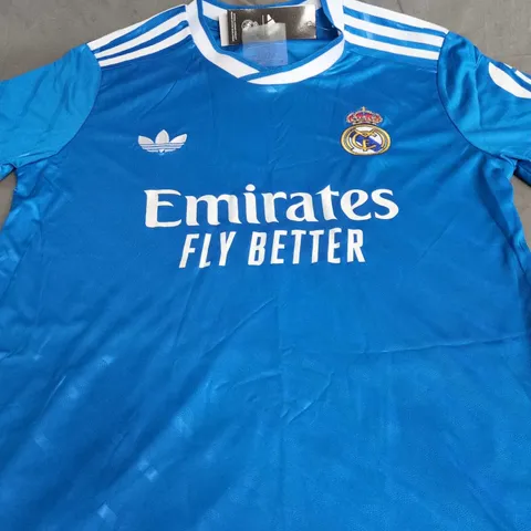 REAL MADRID ADIDAS FOOTBALL JERSEY – SIZE SMALL