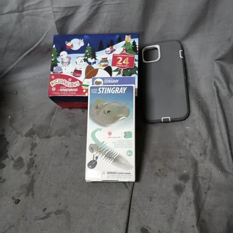 APPROXIMATELY 10 ASSORTED TOYS INCLUDING MICROMALLOWS, 3D STRINGRAY MODEL AND HAPELLO LITTLE STEERING WHEEL