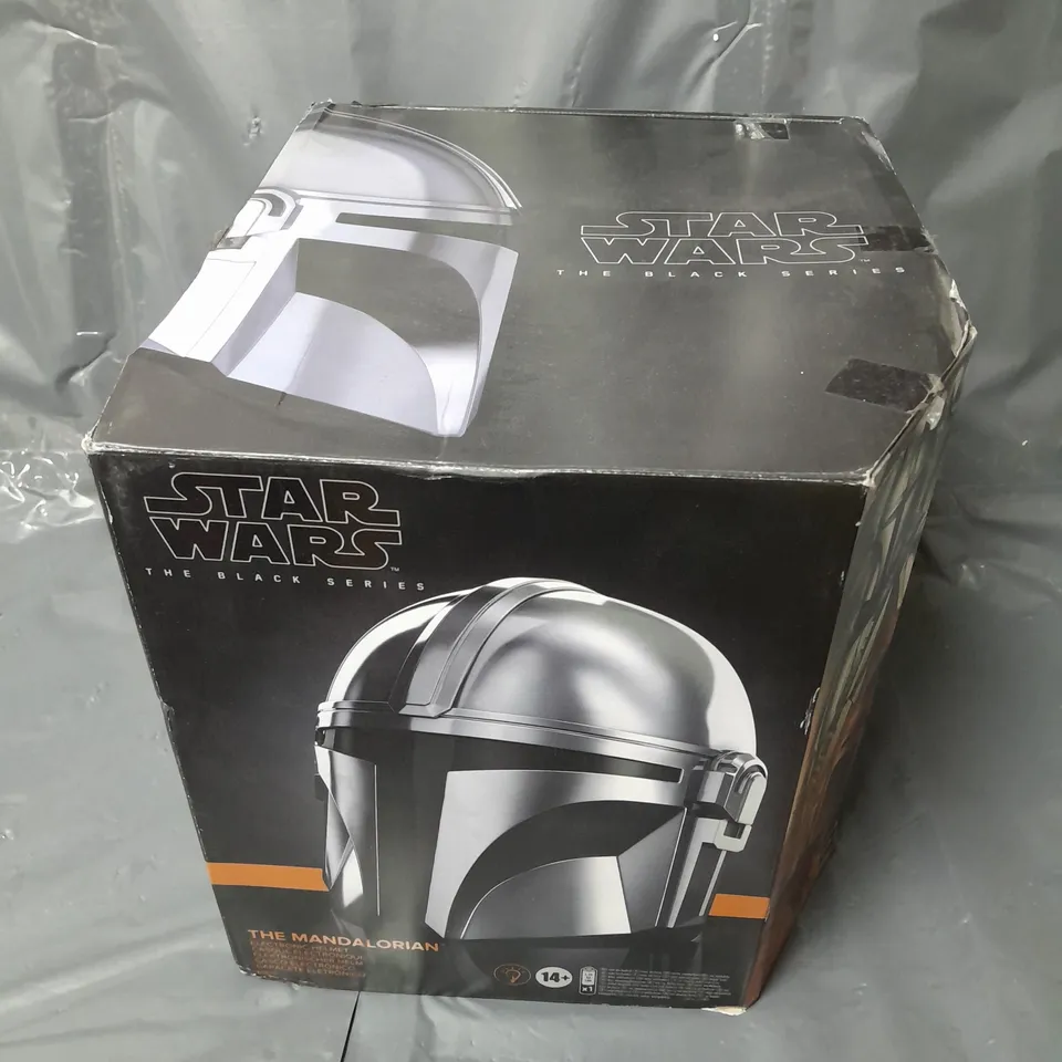 BOXED STAR WARS THE BLACK SERIES THE MANDALORIAN ELECTRONIC HELMET 