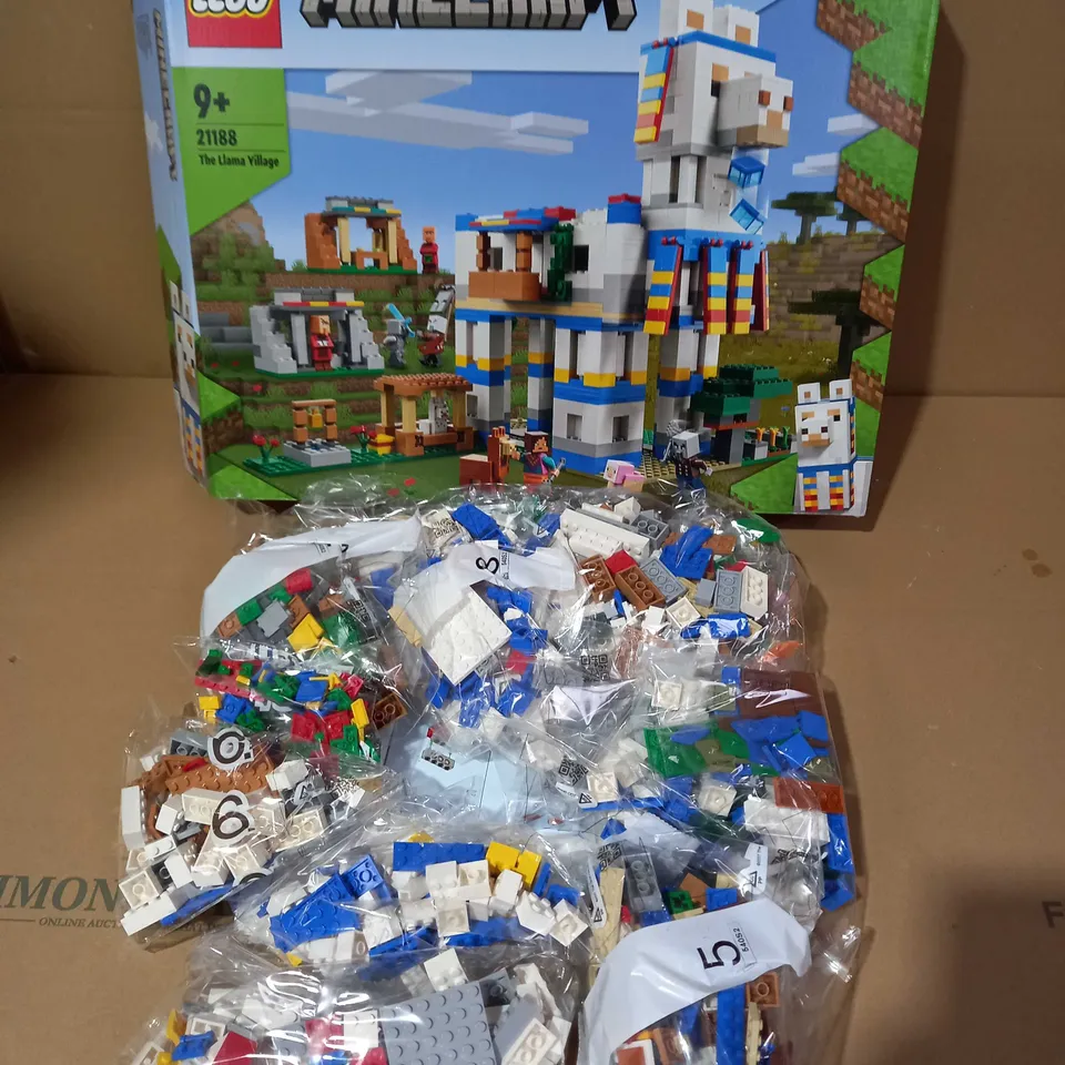 LEGO MINECRAFT THE LLAMA VILLAGE RRP £115