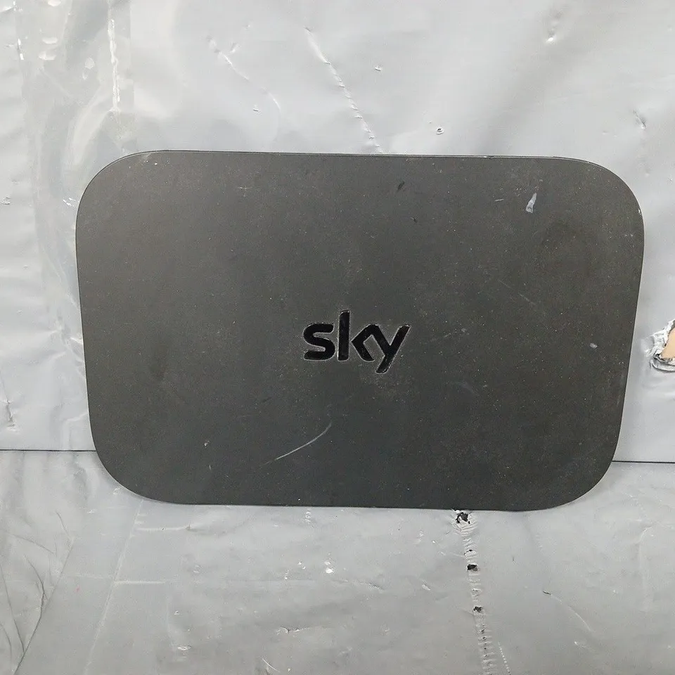 SKY EM150 Q MINI BOX