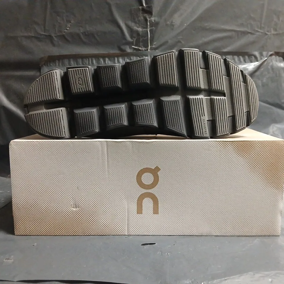 BOXED PAIR OF ON CLOUD 6 WP TRAINERS IN ALLOY/WOLF SIZE UK 11