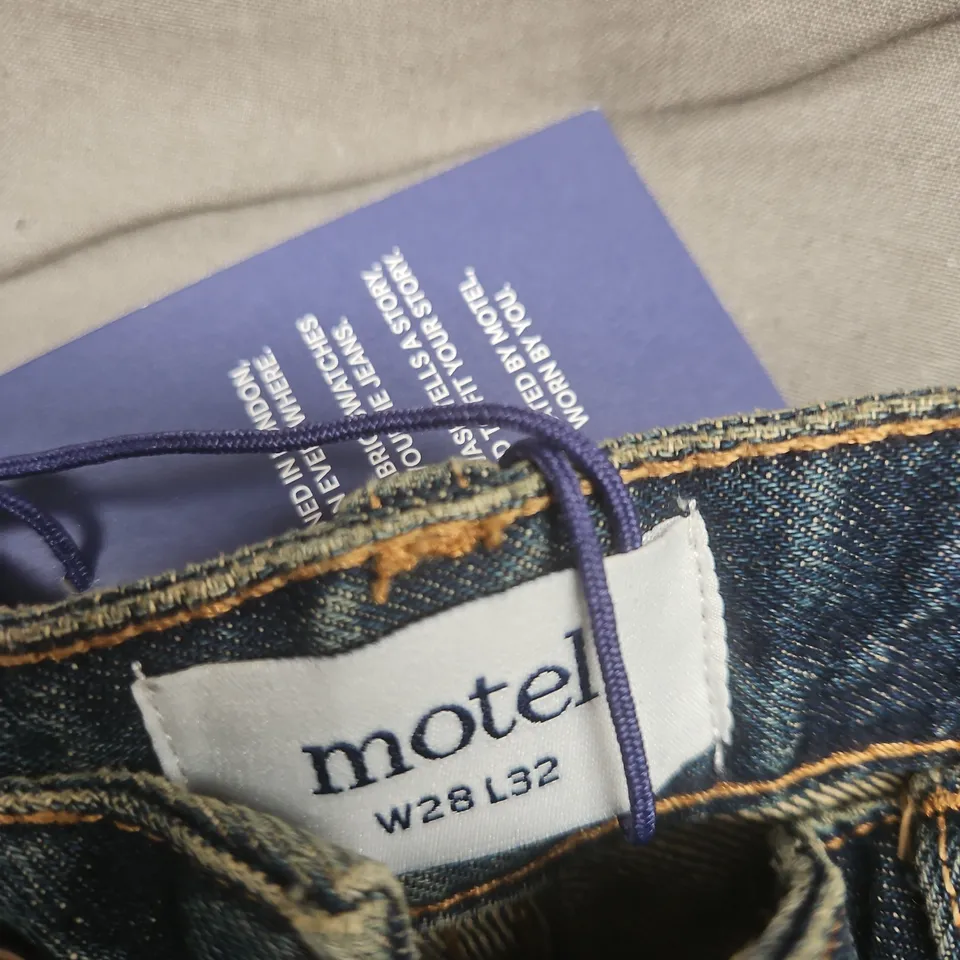 MOTEL WOMEN'S DENIM JEANS – W28 L32