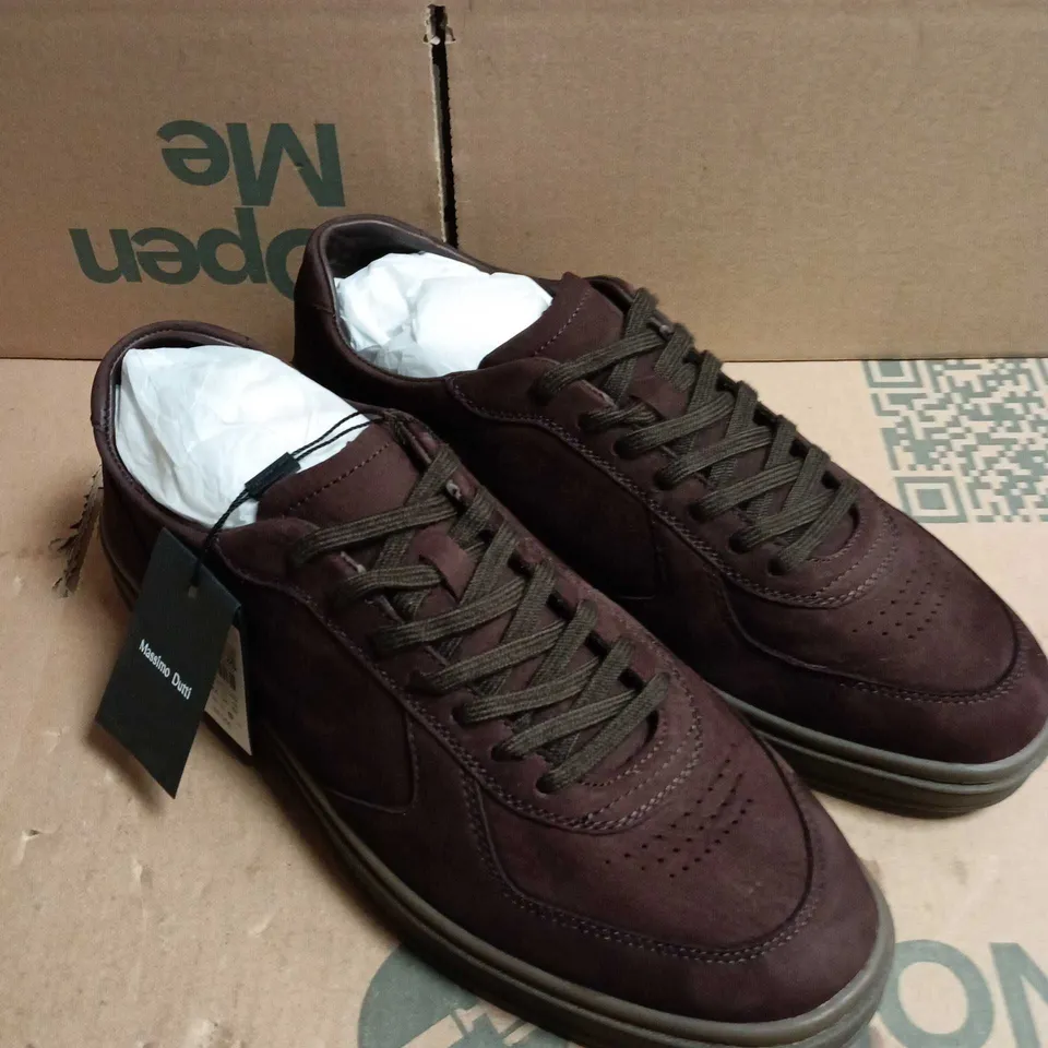 PAIR OF MASSIMO DUTTI MEN'S BURGUNDY TRAINERS – UK 11 