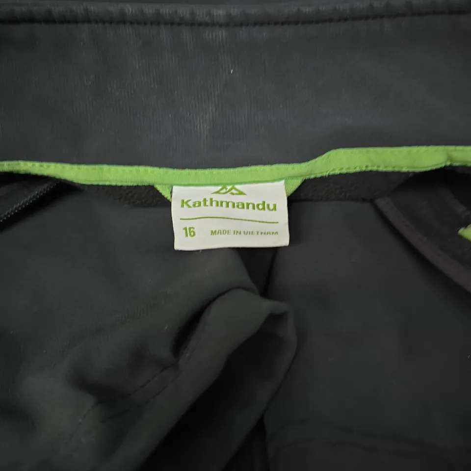 KATHMANDU BLACK ZIP JACKET – UK SIZE 16 – MADE IN VIETNAM