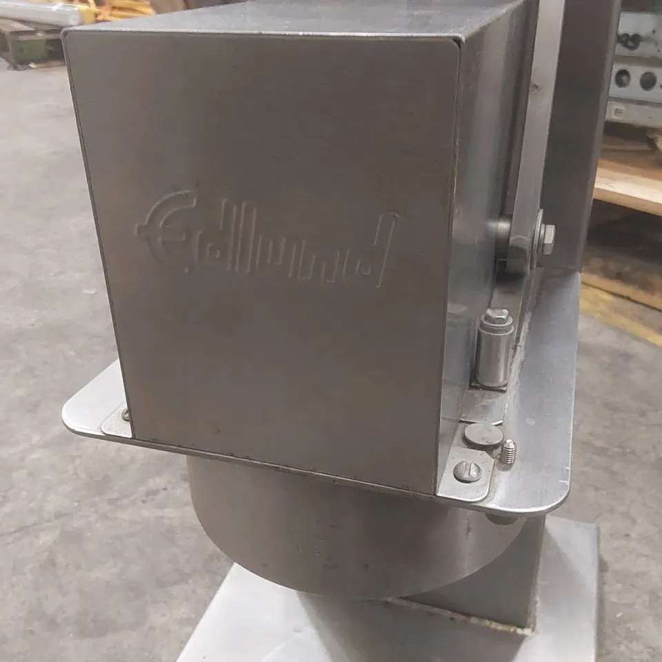 EDLUND COMMERCIAL HEAVY-DUTY MANUAL CROWN PUNCH CAN OPENER
