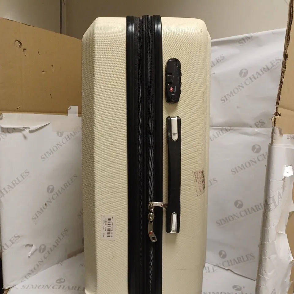 WENGER SUIT CASE ON WHEELS.