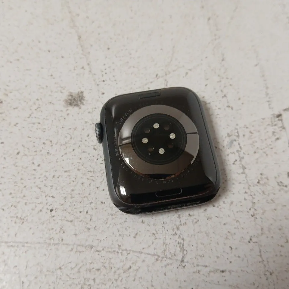 APPLE WATCH SERIES 6 44MM