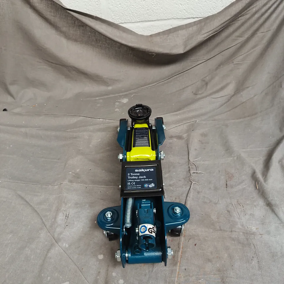 SAKURA 2 TONNE TROLLEY JACK UNBOXED