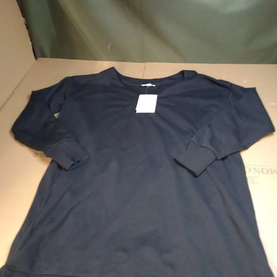 LONGLINE ZIP TUNIC WITH V NECK SIZE M