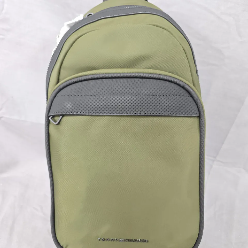 TOMMY HILFIGER BACKPACK – OLIVE GREEN