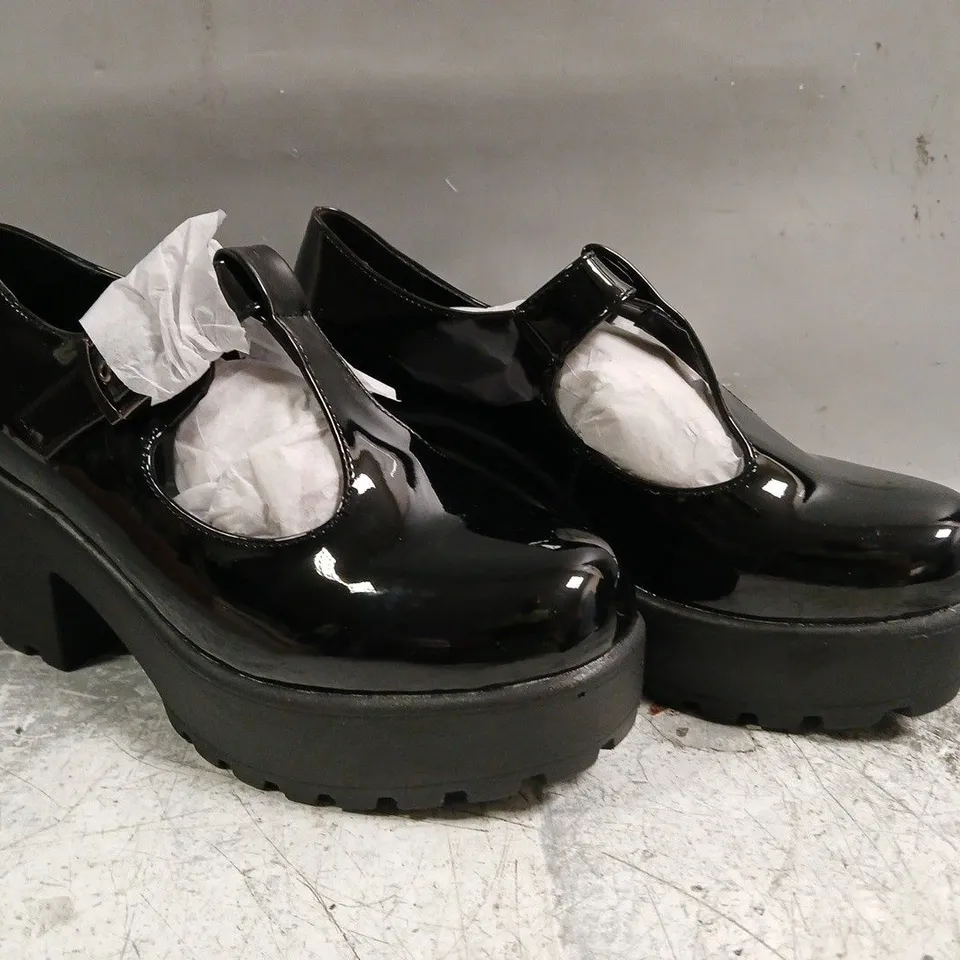 BOXED PAIR OF KOI SAI BLACK MARY JANES PATENT EDITION SIZE UK 5