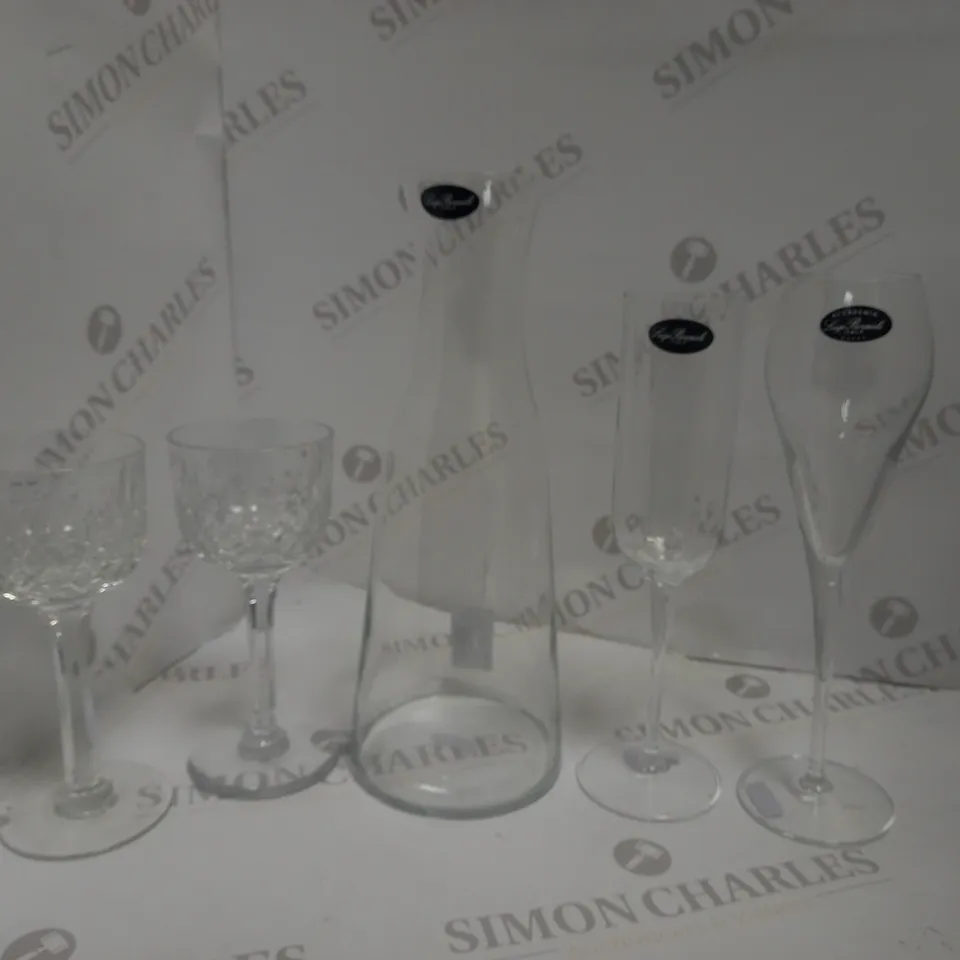 LOT OF 5 WINE GLASSES/DECANTER